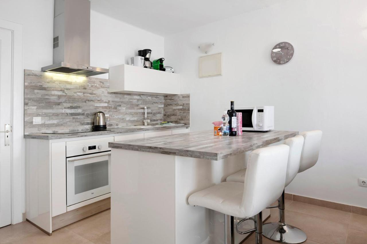 Puerto Chico M Apartment Playa Blanca  Ngoại thất bức ảnh