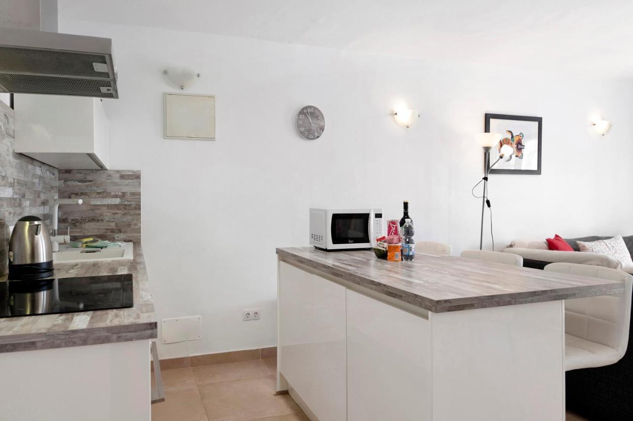 Puerto Chico M Apartment Playa Blanca  Ngoại thất bức ảnh